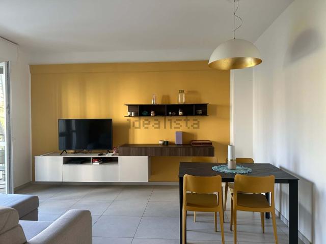 Appartamento in affitto di 80 m² in Via Angelo Inganni, 52