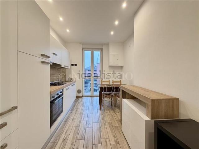Appartamento in affitto di 80 m² in Via Angelo Inganni