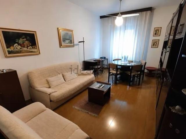 Appartamento in affitto di 80 m² in Via Augusto Romagnoli