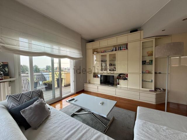 Appartamento in affitto di 80 m² in Via Bainsizza
