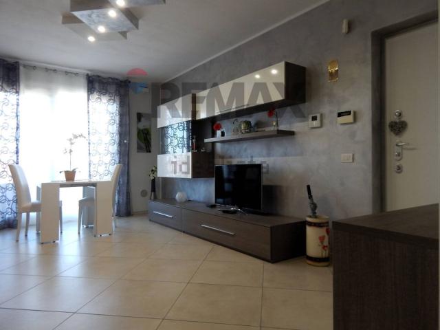 Appartamento in affitto di 105 m² in Via Benedetto Croce, 10