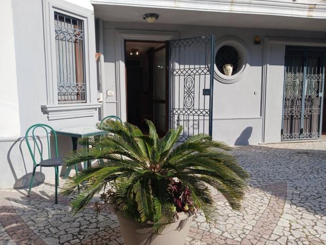 Appartamento in affitto di 80 m² in Via Biagio Miraglia, 10