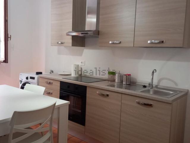 Appartamento in affitto di 80 m² in Via Cairoli, 1