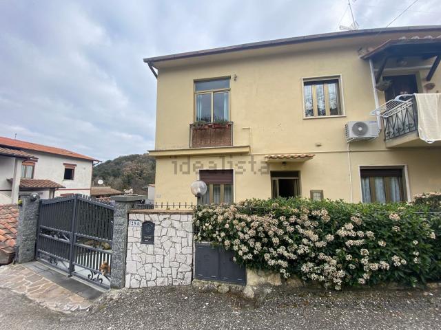 Appartamento in affitto di 80 m² in Via CAPITONESE, 294