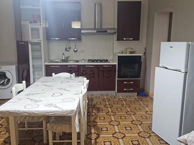 Appartamento in affitto di 80 m² in Via Caprera