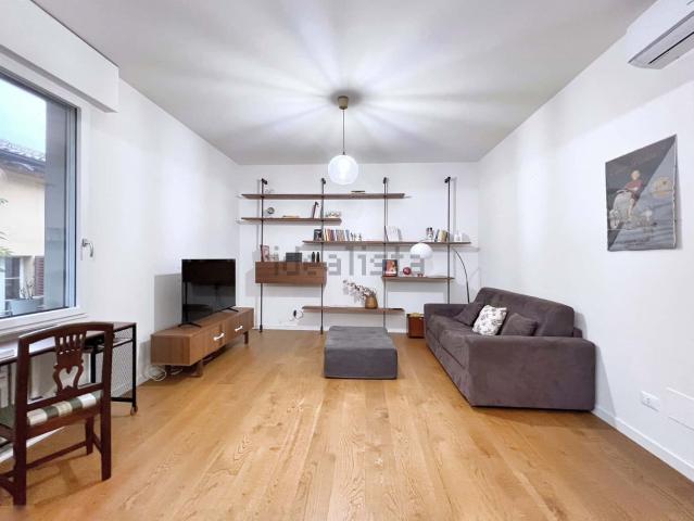Appartamento in affitto di 80 m² in Via Carlo Francesco Dotti, 22