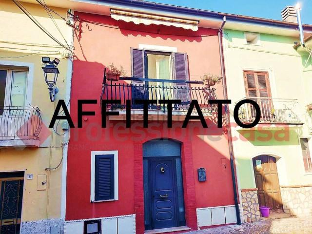 Appartamento in affitto di 80 m² in Via Castello