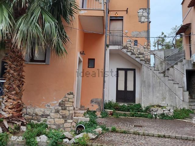 Appartamento in affitto di 80 m² in Via Casa Manfredi, 49