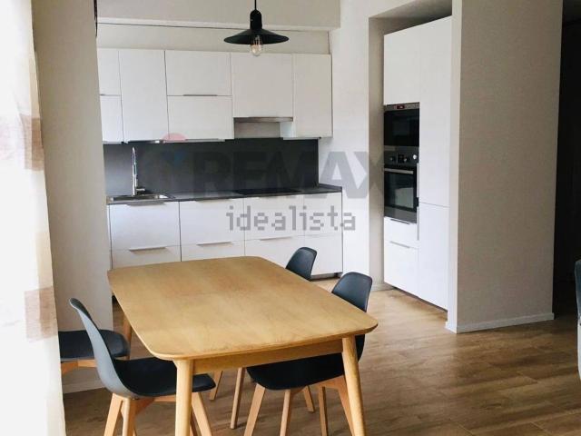 Appartamento in affitto di 80 m² in Via Cesare Battisti, 35