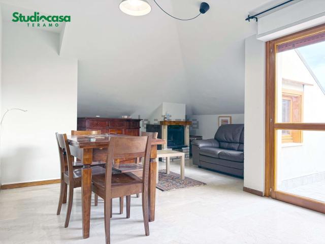 Appartamento in affitto di 80 m² in Via Cona, 104