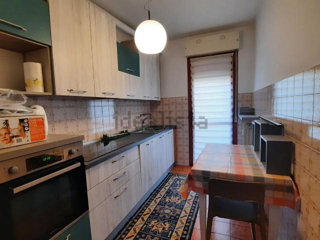 Appartamento in affitto di 80 m² in Via Condotti, 358