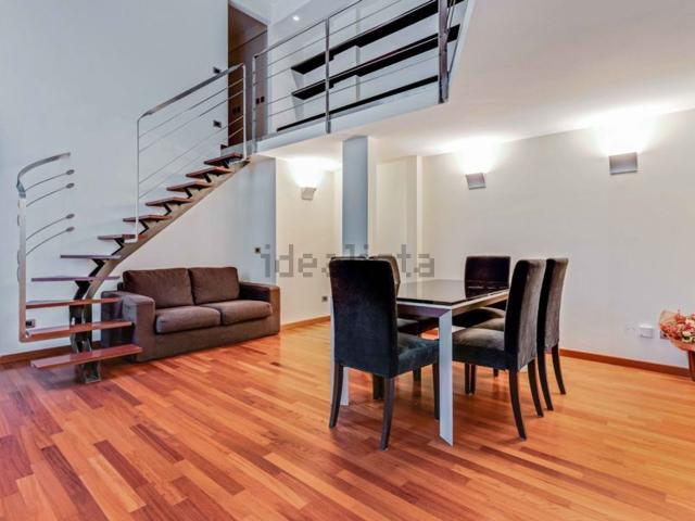 Appartamento in affitto di 80 m² in Via del Lauro, 6