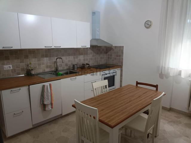Appartamento in affitto di 80 m² in Via della Villa Demidoff