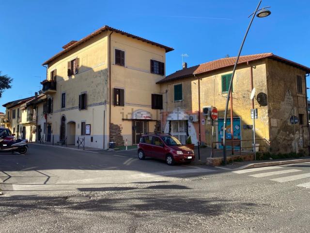 Appartamento in affitto di 80 m² in Via della Costituente, 31