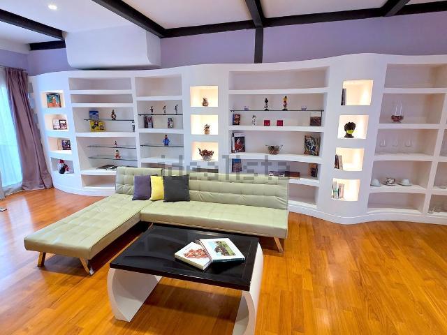 Appartamento in affitto di 80 m² in Via di San Giovanni in Laterano, 74