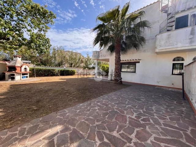 Appartamento in affitto di 80 m² in Via Erato