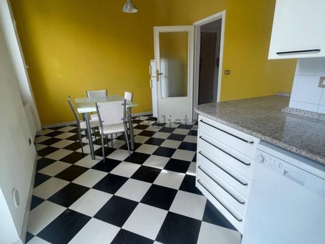 Appartamento in affitto di 80 m² in Via Firenze, 235
