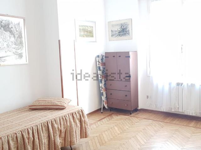 Appartamento in affitto di 80 m² in Via fratti