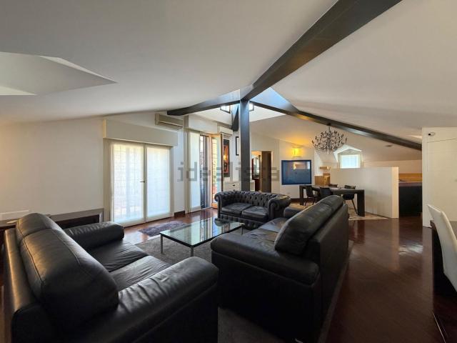 Appartamento in affitto di 80 m² in Via Francesco de Sanctis, 57