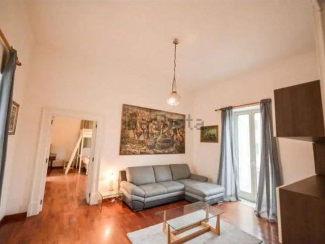 Appartamento in affitto di 80 m² in Via Gennaro Tescione