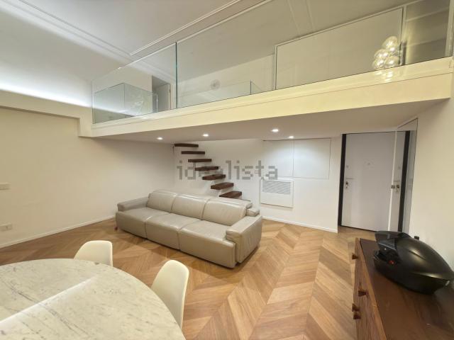 Appartamento in affitto di 80 m² in Via Giulio Carcano, 20
