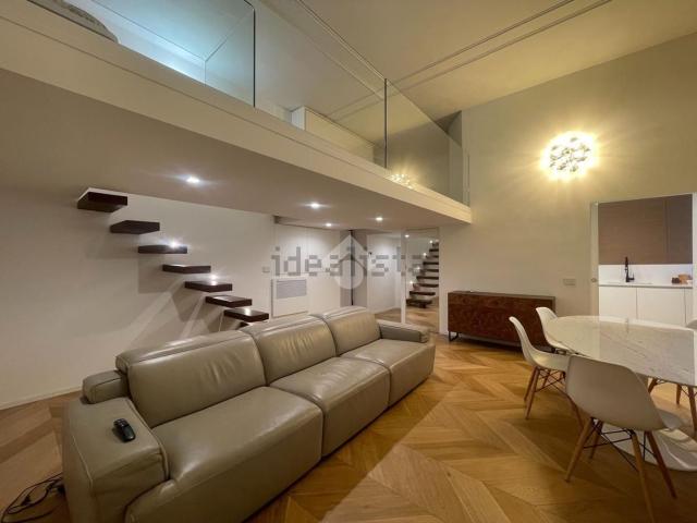 Appartamento in affitto di 80 m² in Via Giulio Carcano, 20