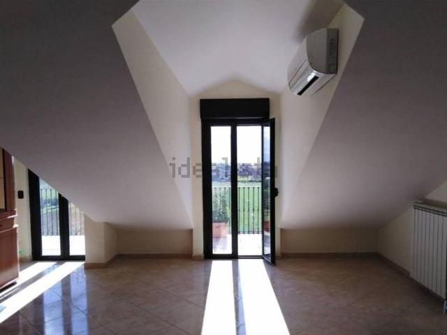 Appartamento in affitto di 80 m² in Via Grotta