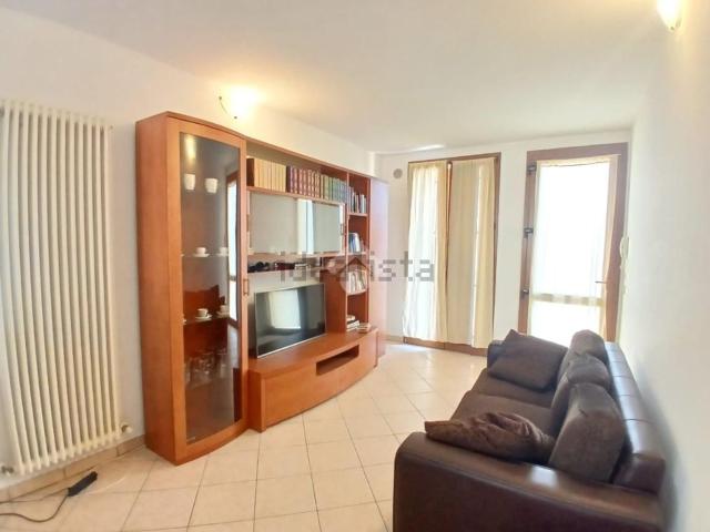 Appartamento in affitto di 80 m² in Via IV Novembre