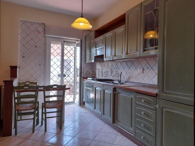 Appartamento in affitto di 80 m² in Via Lago di Lesi