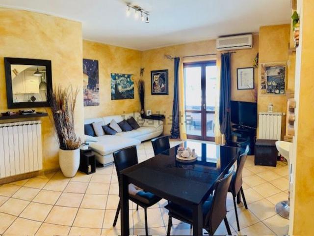 Appartamento in affitto di 80 m² in Via Lino Liviabella, 99