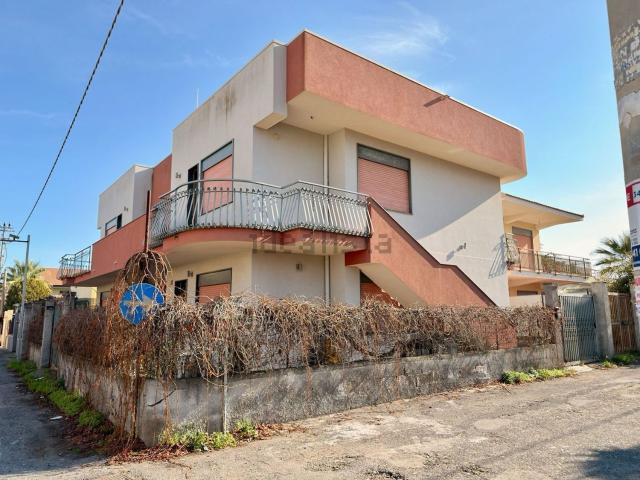 Appartamento in affitto di 80 m² in Via Mar Nero