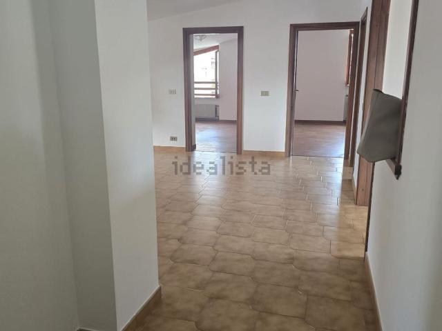 Appartamento in affitto di 80 m² in Via Maremmana Inferiore, 20