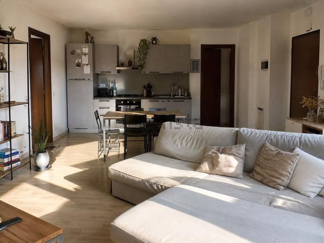Appartamento in affitto di 80 m² in Via Mario Allegretti