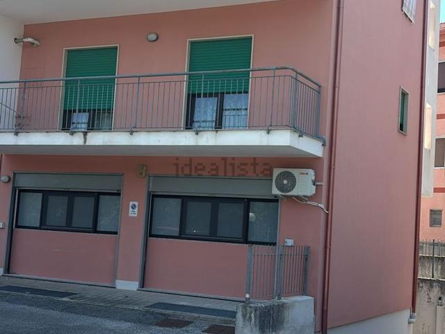 Appartamento in affitto di 80 m² in Via Monte Bianco