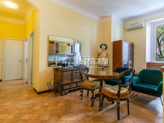 Appartamento in affitto di 80 m² in Via Paolo Giovio, 4