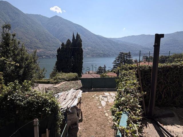 Appartamento in affitto di 80 m² in Via Regina Nuova