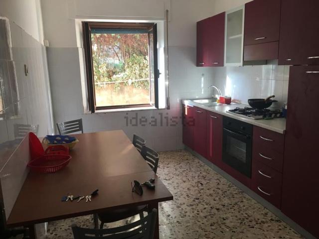Appartamento in affitto di 80 m² in Via Sibari