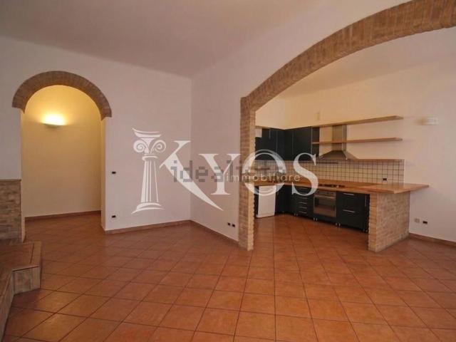 Appartamento in affitto di 80 m² in Viale Corsica, 12