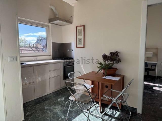 Appartamento in affitto di 80 m² in Viale Emilio Caldara, 32