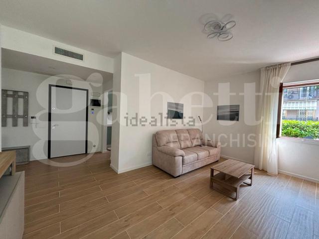 Appartamento in affitto di 80 m² in Viale F. Sansovino, 8