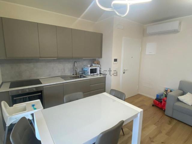 Appartamento in affitto di 80 m² in Viale G. Marconi, 231
