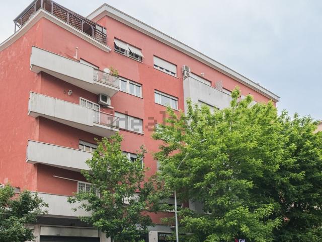 Appartamento in affitto di 80 m² in Viale Somalia