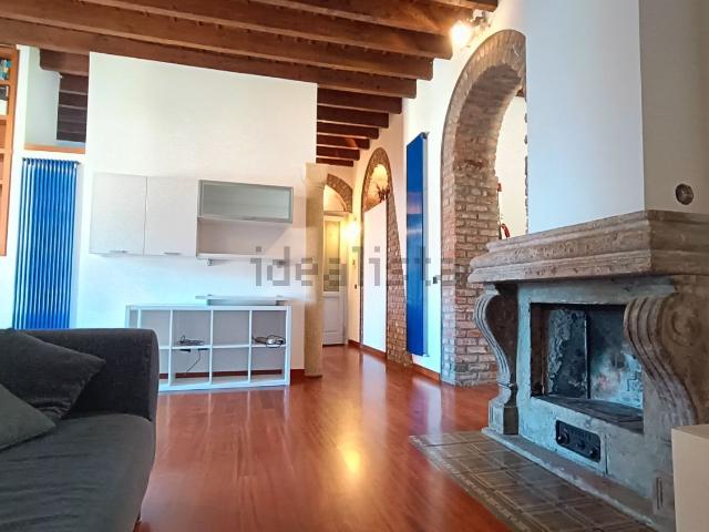 Appartamento in affitto di 80 m² in Viale Tibaldi, 15