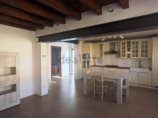 Appartamento in affitto di 80 m²
