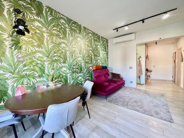 Appartamento in affitto di 81 m² in Via Carlo Avegno, 20