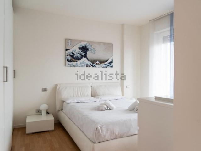 Appartamento in affitto di 81 m² in Via Giacinto Bruzzesi