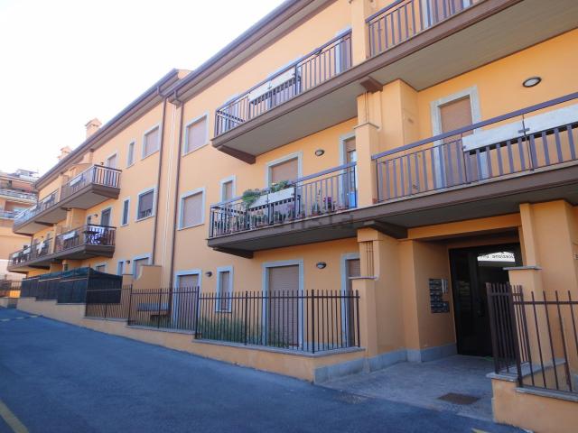 Appartamento in affitto di 81 m² in Via Sciadonna, 9