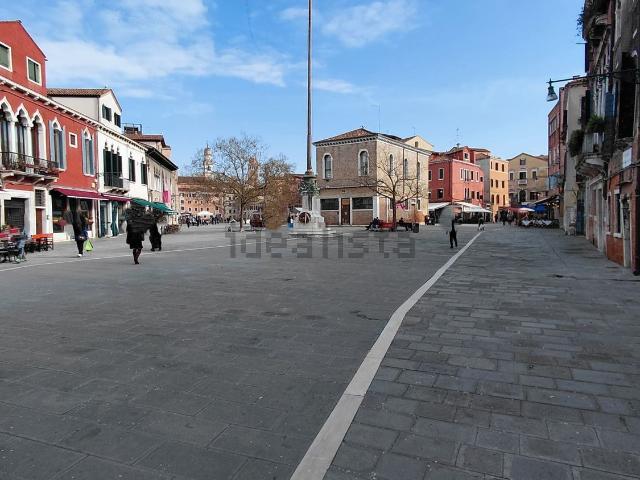 Appartamento in affitto di 82 m² in Sestiere Dorsoduro