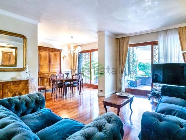 Appartamento in affitto di 82 m² in Via Calalzo, 62