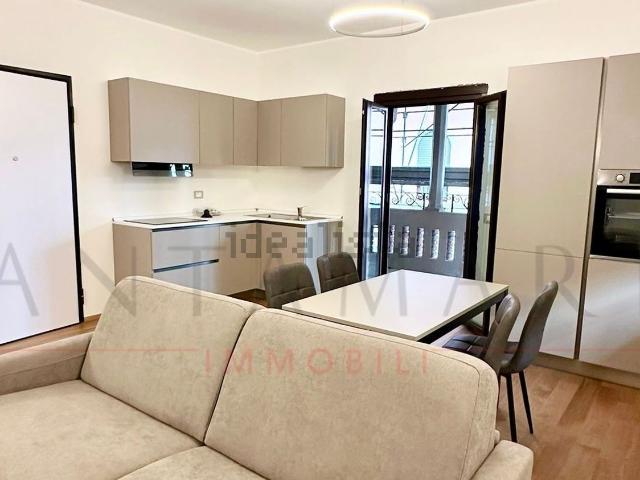 Appartamento in affitto di 82 m² in Via Celeste Clericetti